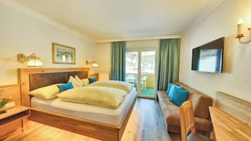 Comfort Double Room, Balcony, Garden View
