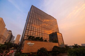 Exterior - Fairmont Makati (Makati)