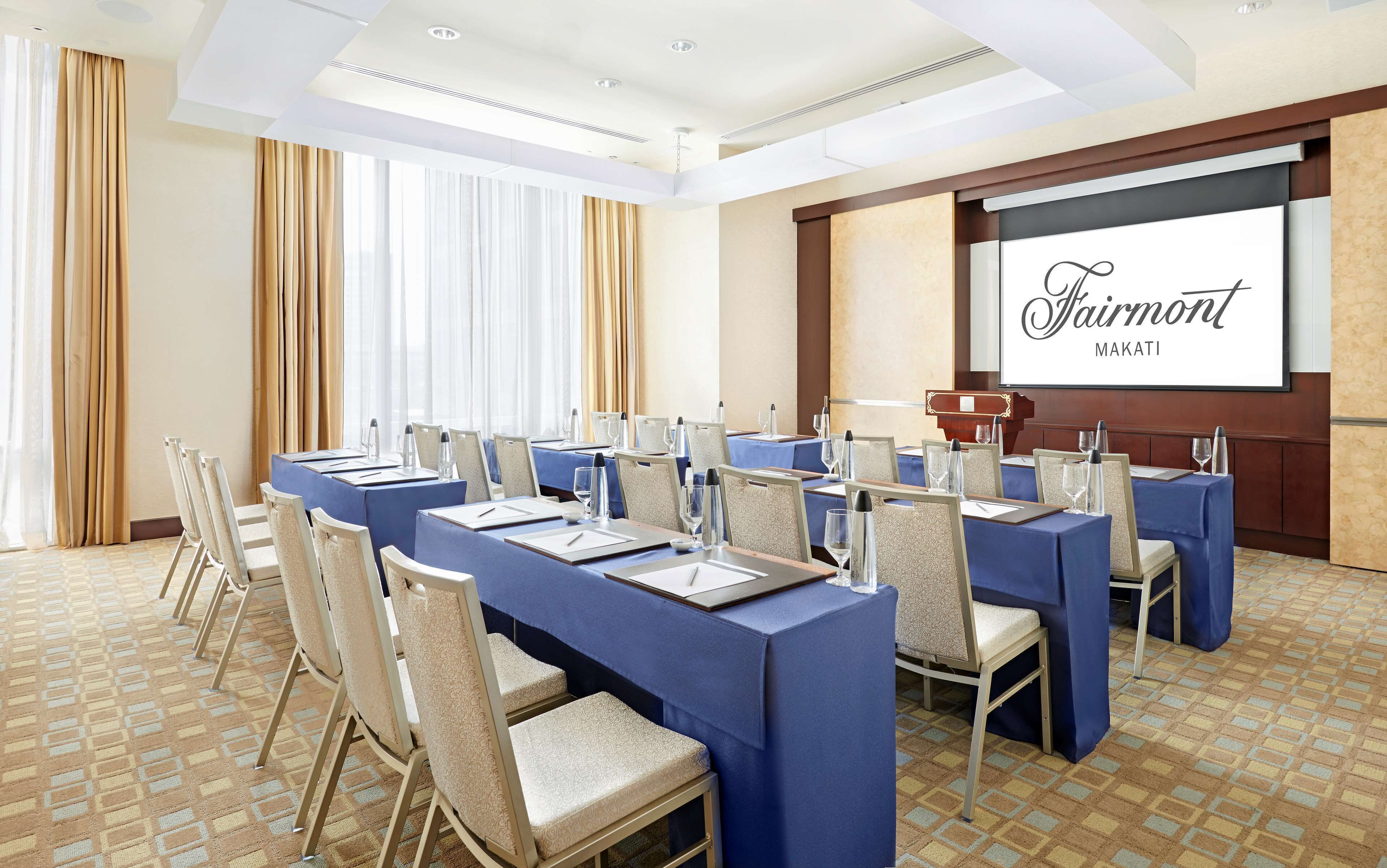 Foto - Fairmont Makati