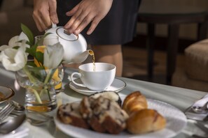 每日供应自助式早餐（需付费）