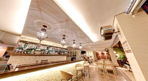 Bar (on property) - Hotel Taiamã (CUIABA)