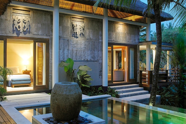 Dúplex, 2 habitaciones, piscina privada | Ropa de cama de alta calidad, colchones viscoelásticos, minibar