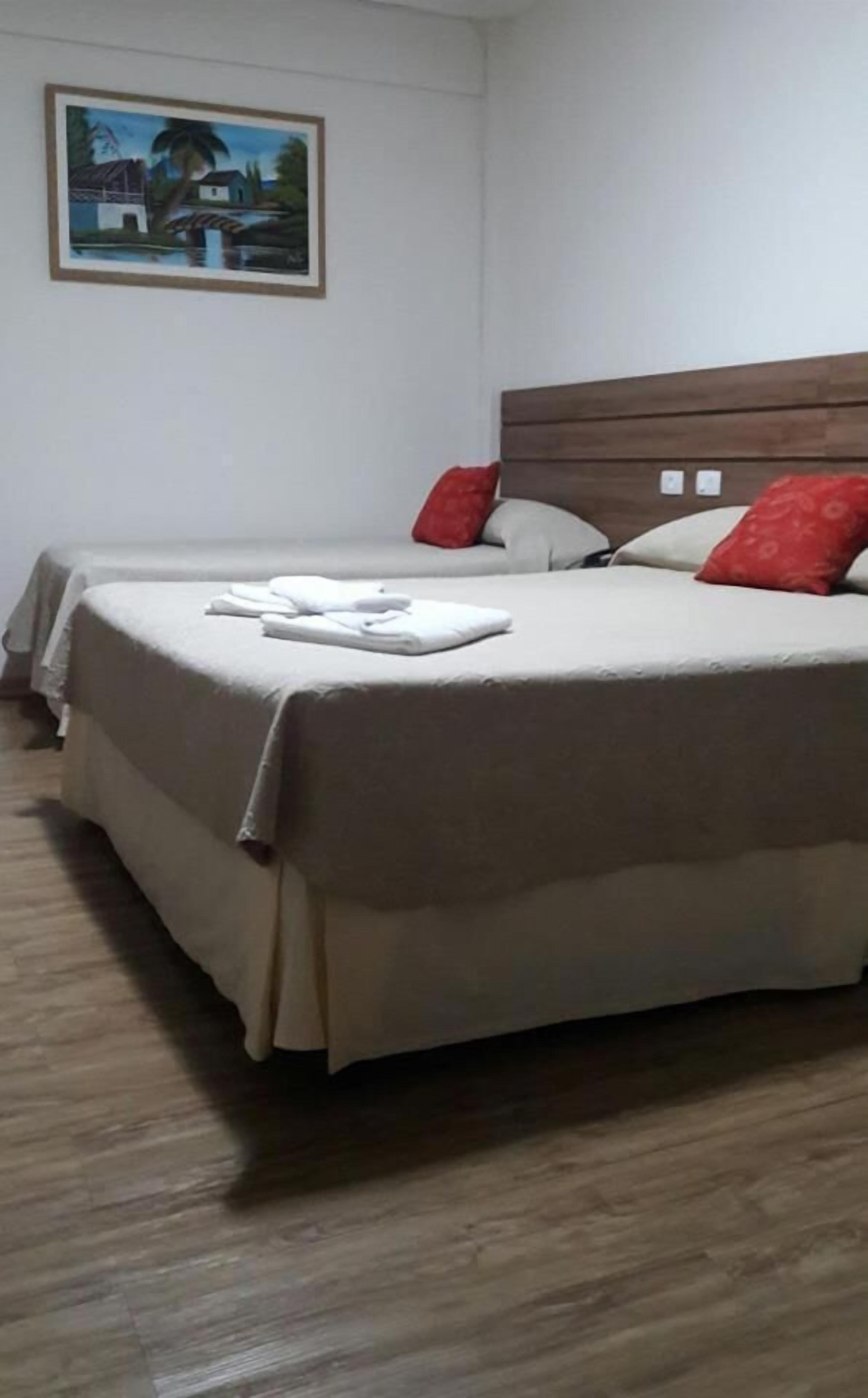 minibar, in-room safe, individually decorated, desk