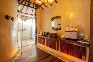 Trattamenti per il corpo, aromaterapia, massaggi con le pietre calde