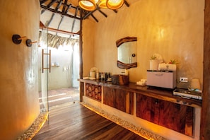 Body treatments, aromatherapy, hot stone massages, body scrubs, facials - Sunsol Isla Caribe (Paraguachí)