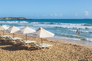 Sulla spiaggia, navetta gratuita per la spiaggia