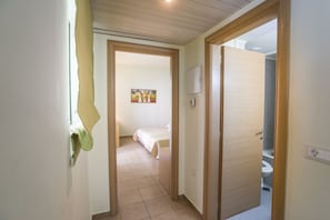 1 bedroom, in-room safe, desk, blackout curtains