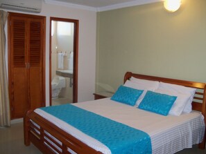 더블룸 또는 트윈룸 | 미니바, 객실 내 금고, 책상, 무료 유아용 침대