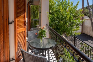 Apartment | Terrace/patio - Alexatos Studios (Kefalonia)