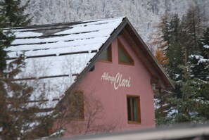 Front of property - Hotel Clari (Claviere)