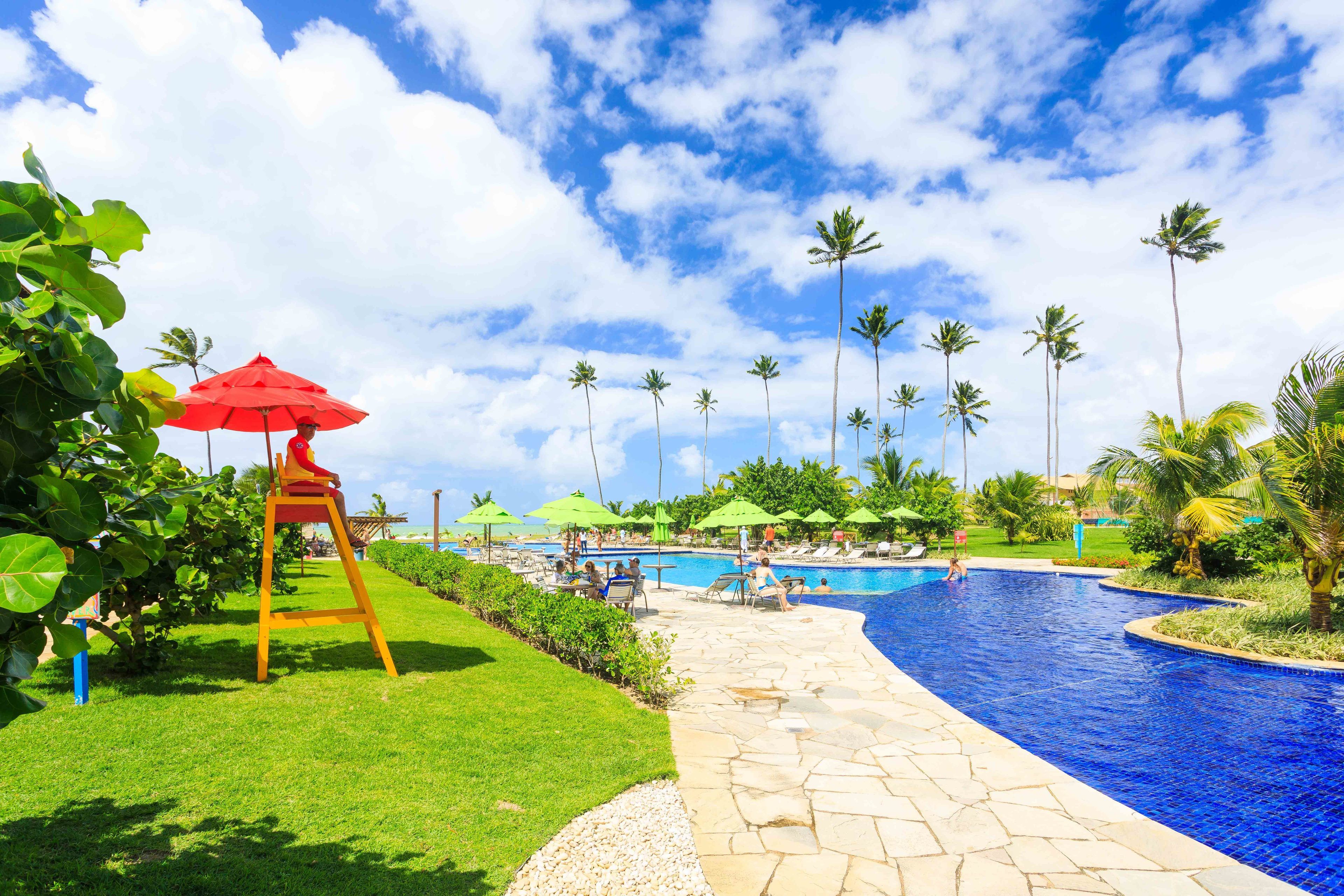 Indoor pool, 6 outdoor pools, pool umbrellas, pool loungers