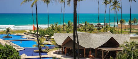 Indoor pool, 6 outdoor pools, pool umbrellas, pool loungers