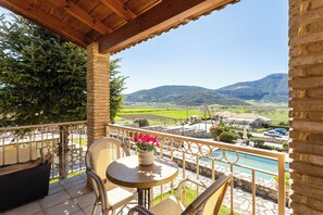 Comfort Studio Suite, Pool View | Terrace/patio - Pleiades Studios - All Season Gems (Sikyona)