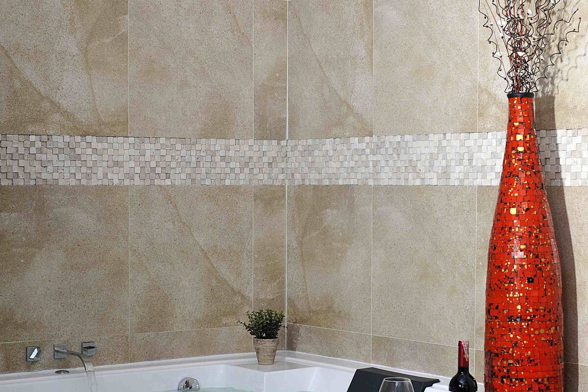 Phòng Suite Superior, 1 giường cỡ queen, bồn tắm thủy lực, quang cảnh vườn | Bồn tắm ngâm