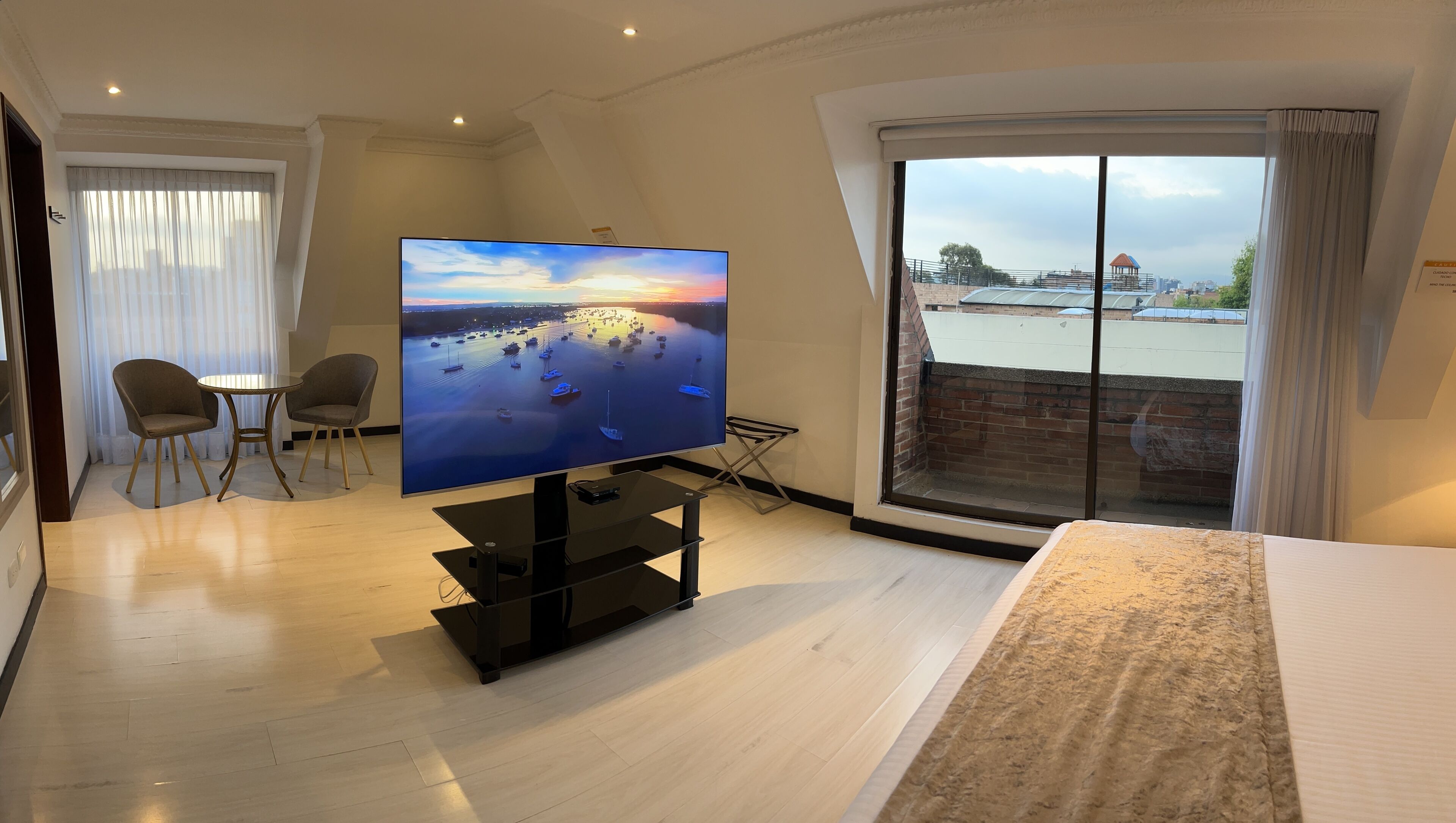 premium bedding, minibar, in-room safe, blackout curtains