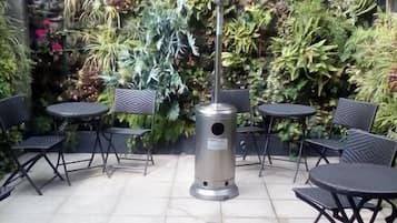 Terassi/patio