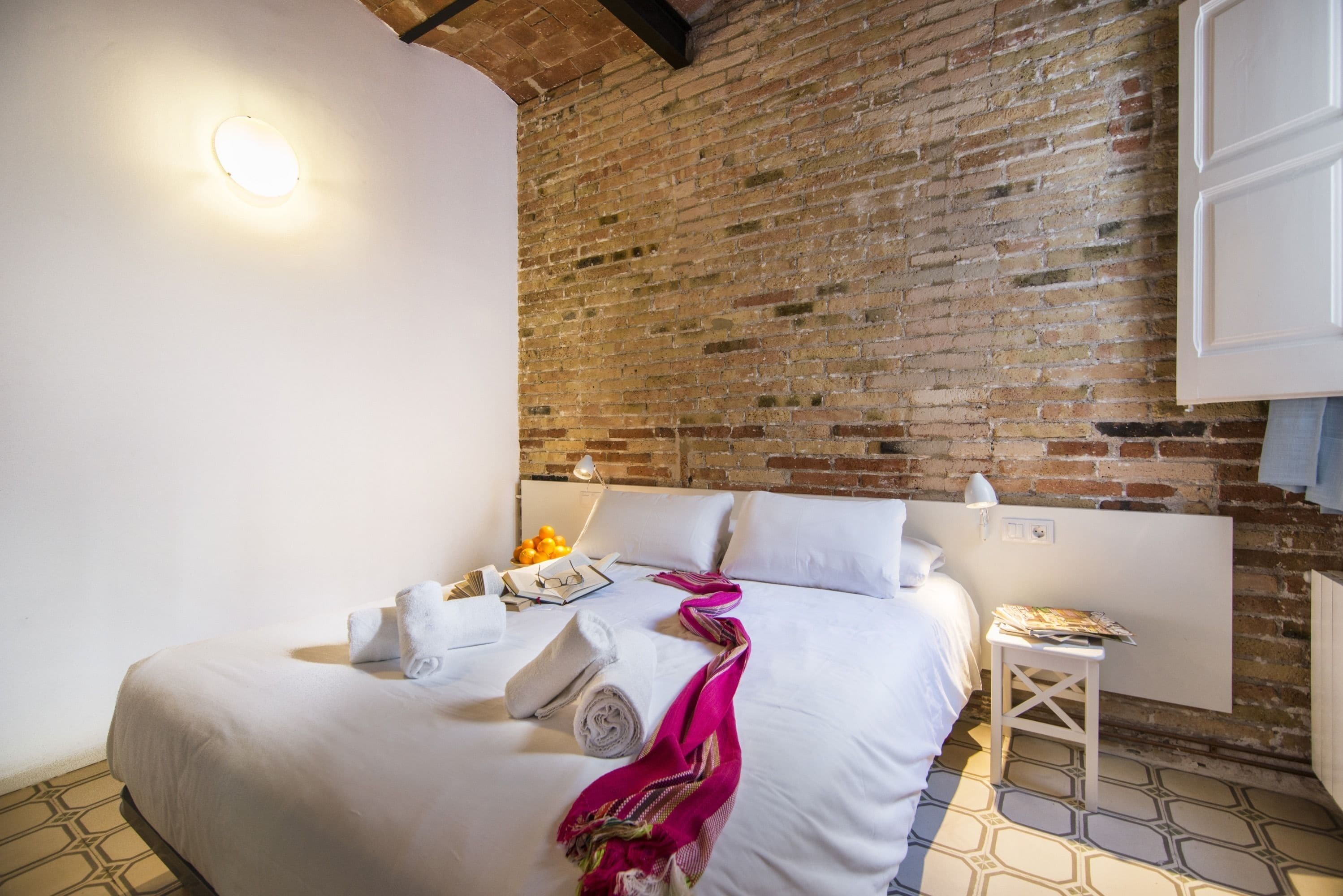 Dundyner, pengeskab på værelset, strygejern/strygebræt, gratis Wi-Fi