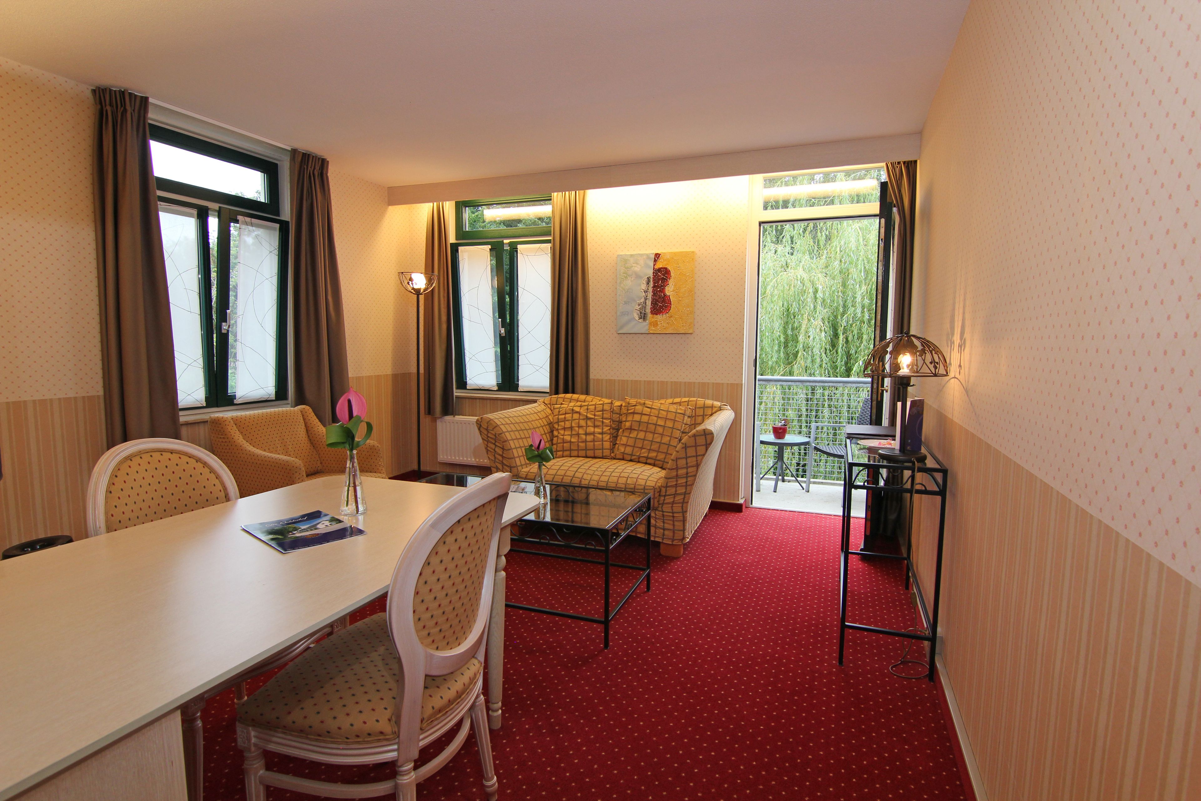 suite, garden view | 2 bedrooms, minibar, in-room safe, desk