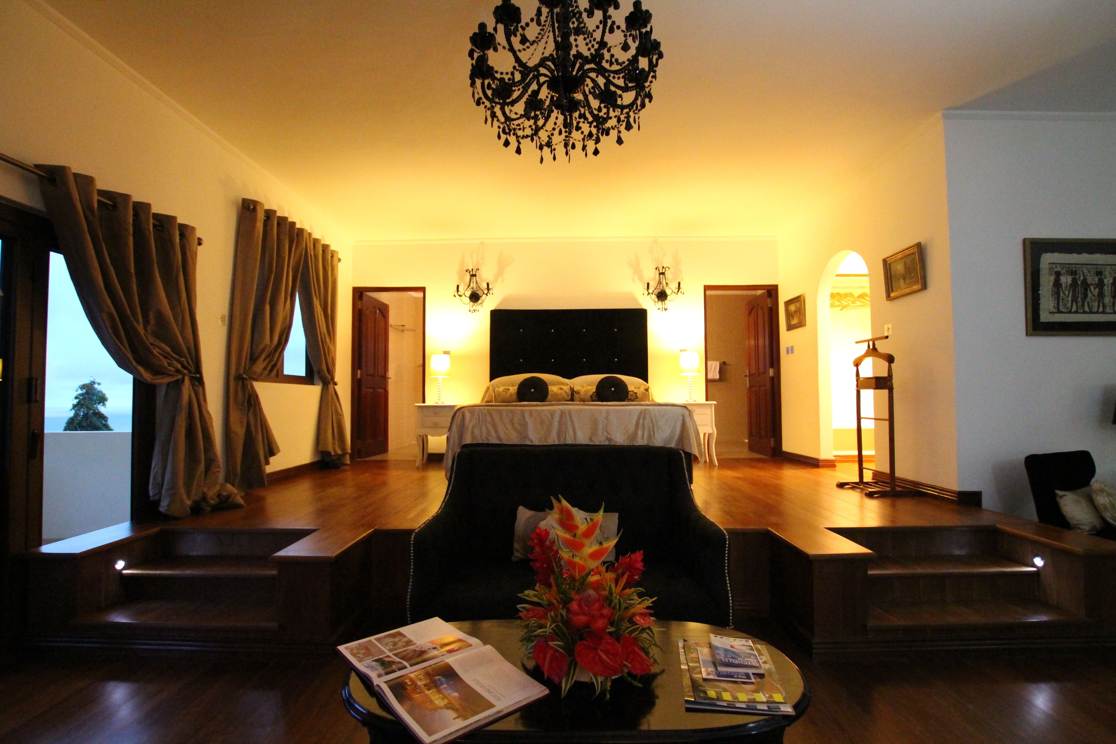 Executive-sviitti, 1 suuri parisänky (Master) | Ilmainen Wi-Fi, vuodevaatteet