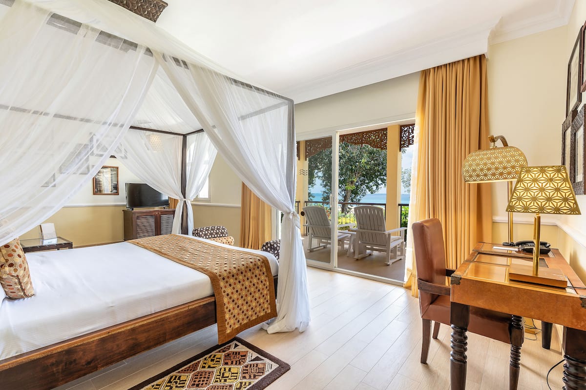 Ropa de cama hipoalergénica y minibar