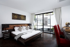 1 bedroom, premium bedding, Select Comfort beds, minibar - By The Lake Villas (Rawai)