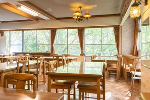 Restaurant - Villa Alpen (Yamanouchi)