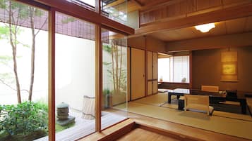 Minibar, in-room safe, individually decorated, desk