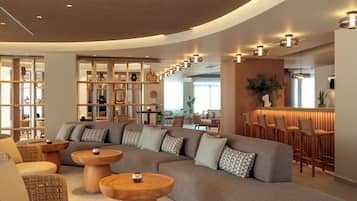 Coin salon dans le hall