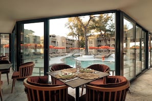 Breakfast and dinner served  - Zeus Eleva Kassandra Lagoon (Kassandra)