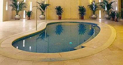 Bolong Lakeview Resort