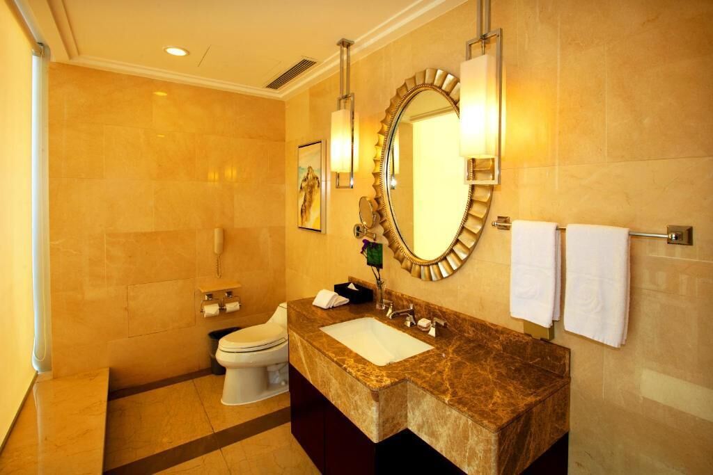 separate bathtub and shower, free toiletries, hair dryer, bathrobes