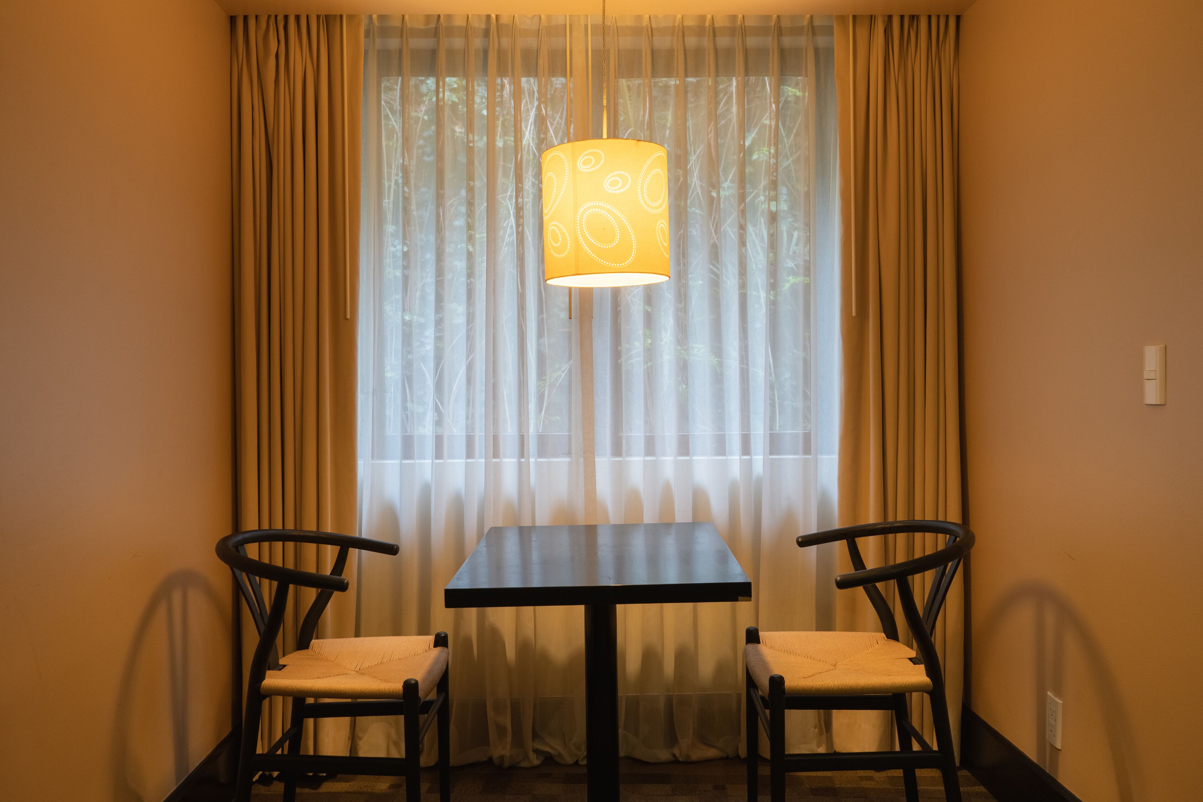 42-inch lcd tv with cable channels, tv