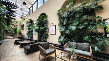 Sala de estar en el lobby