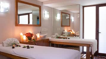 Behandlungsräume für Paare, Sauna, Whirlpool, Dampfbad, Aromatherapie
