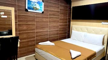 Deluxe Room, 1 Double Bed | Desk, free WiFi
