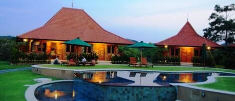 Udendørs pool, liggestole