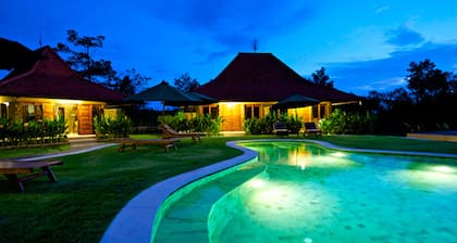 Three Monkeys Villas