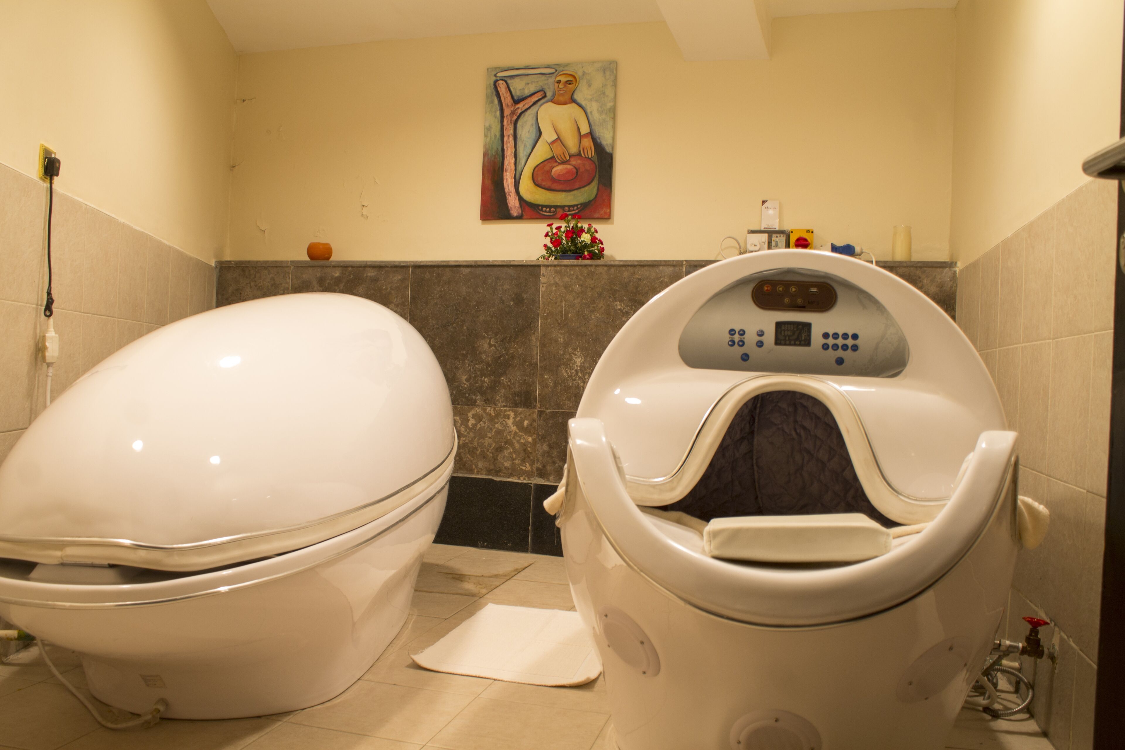 couples treatment room(s), sauna, hot tub, steam room, body treatments