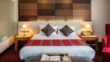 Habitación doble Deluxe | Sábanas de algodón egipcio, ropa de cama de alta calidad y minibar
