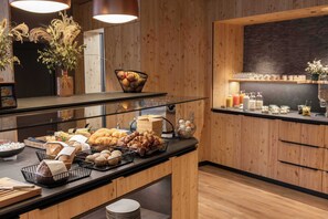 Petit déjeuner buffet