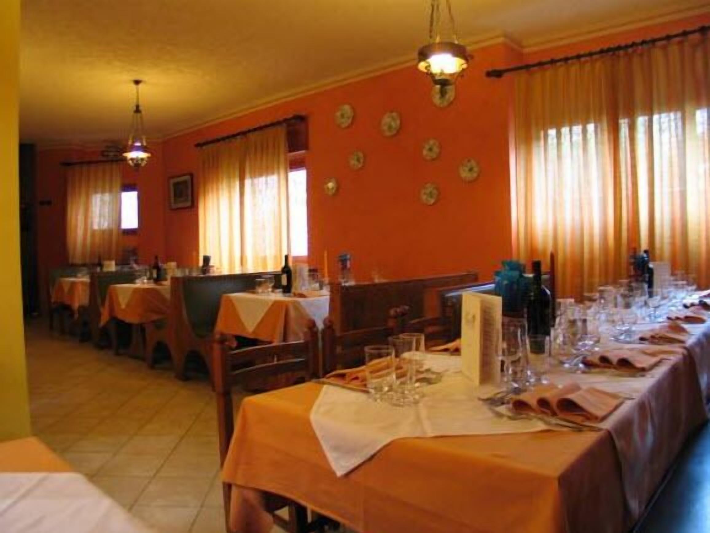 breakfast, lunch, dinner served; local cuisine