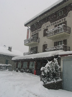 Front of property - La Lanterna (Chiesa in Valmalenco)