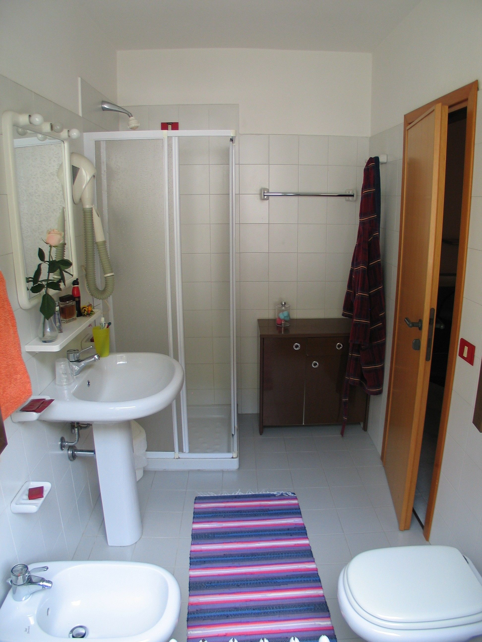 single room, mountain view | bathroom | shower, free toiletries, hair dryer, bidet