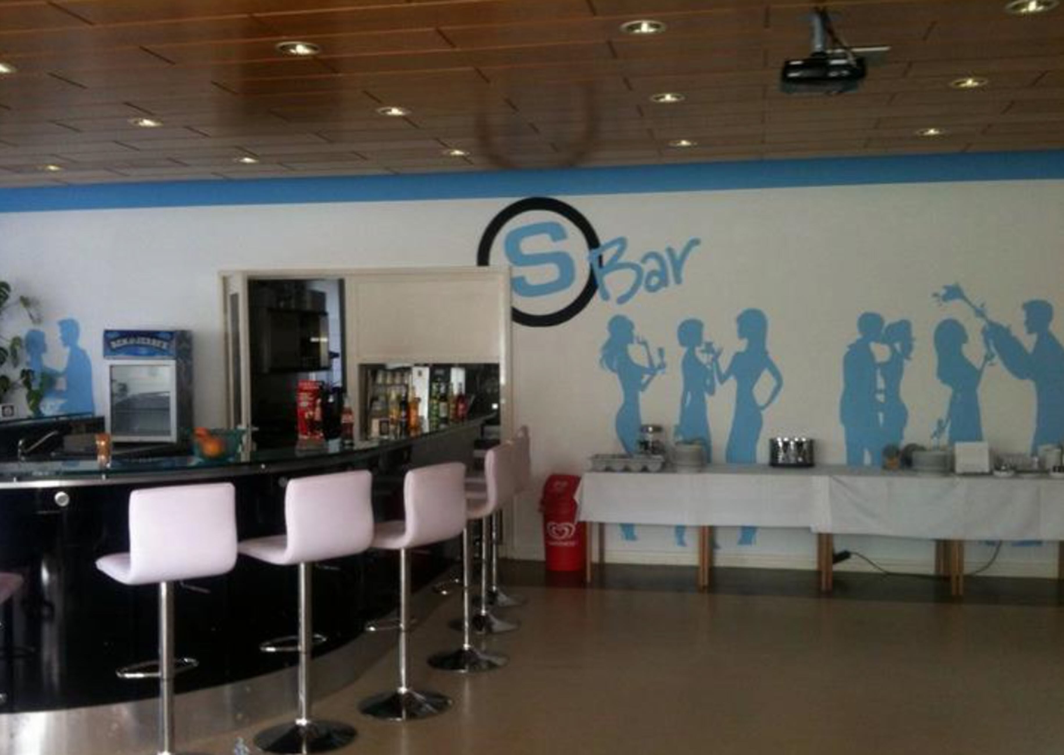 Bar (in der Unterkunft)