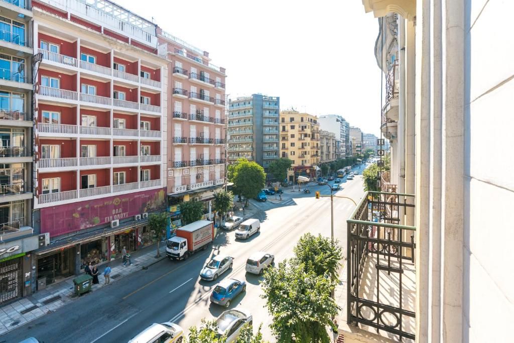 Photo - Alexandria Hotel
