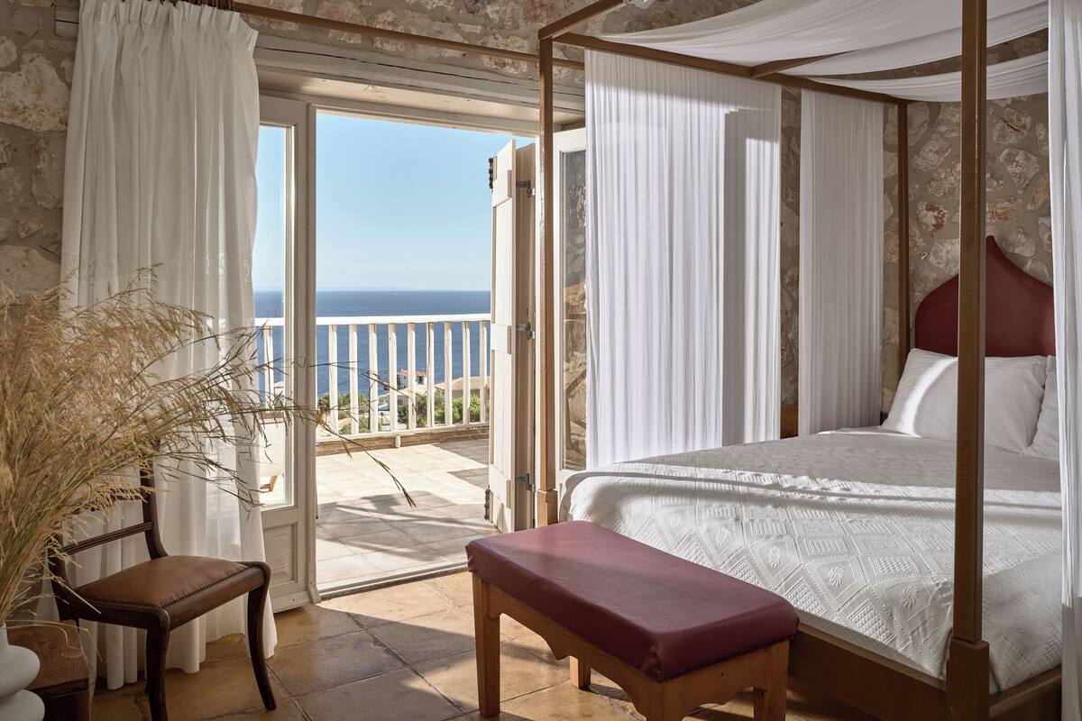 Traditional Villa, 3 Bedrooms, Private Pool, Sea View