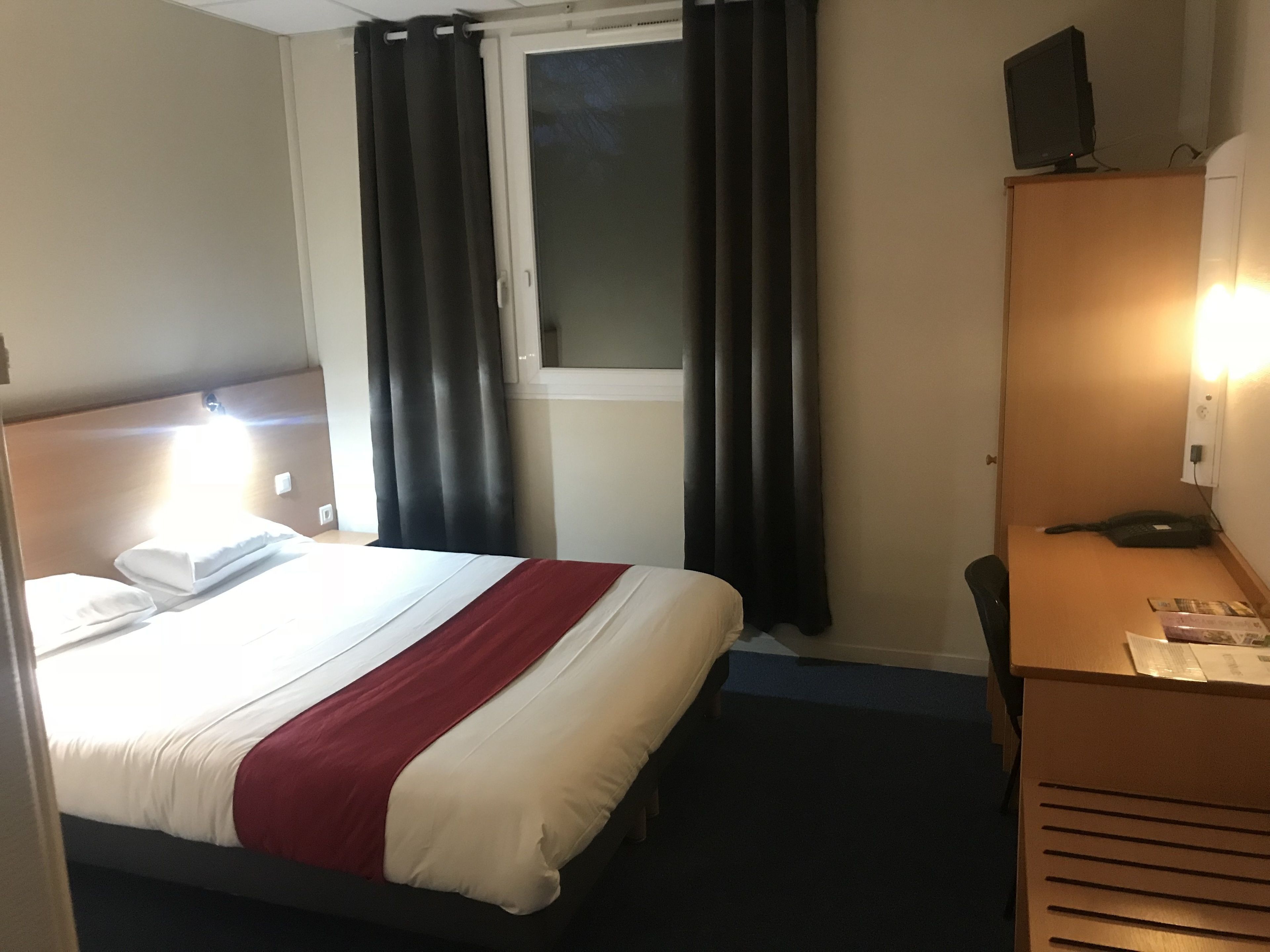 Premium bedding, desk, blackout curtains, soundproofing