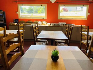 Buffet breakfast on weekdays (EUR 10.50 per person)