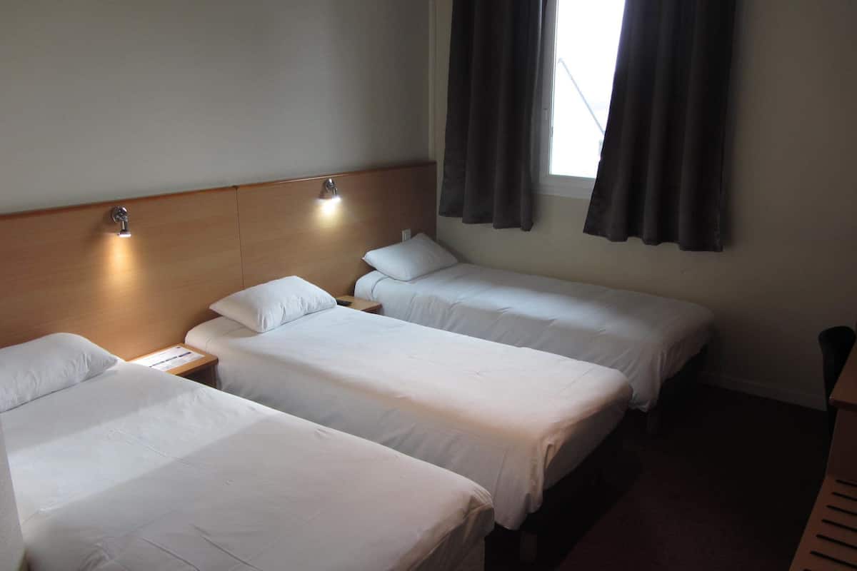 Premium bedding, desk, blackout curtains, soundproofing