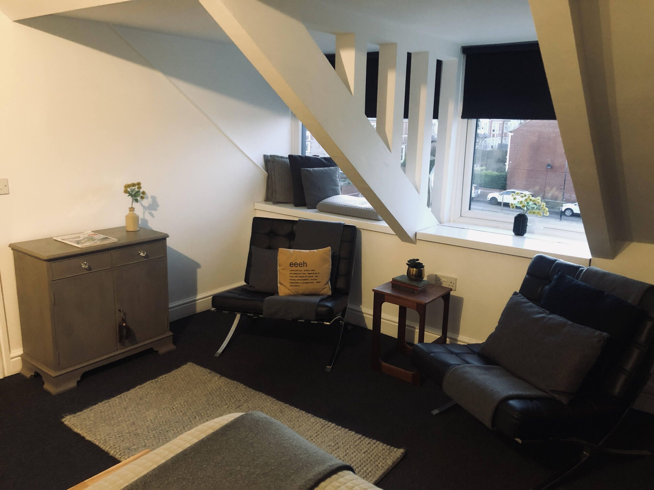 Standard-Zweibettzimmer, mit Bad (Large Attic) | WLAN